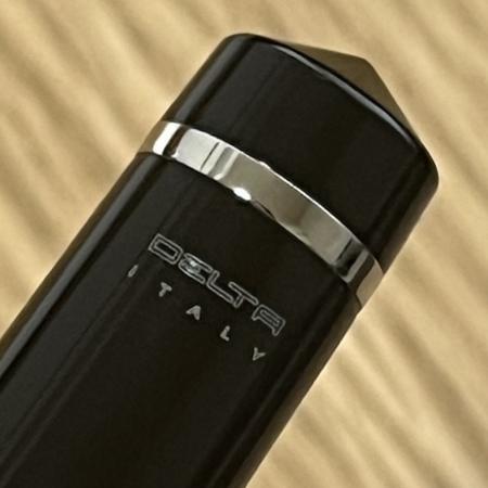 デルタ 万年筆 ドルチェビータ スリム シルバートリム 14金ニブ デルタ 万年筆 ドルチェビータ オリジナル スリム DV Slim