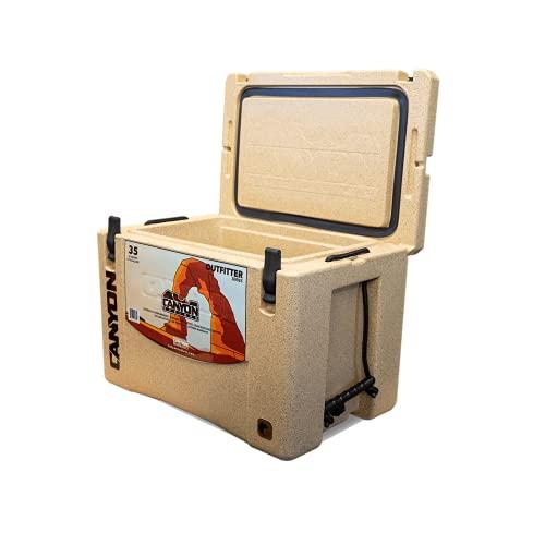 【まとめ売り】 キャニオンクーラーズ アウトフィッター35QT クーラーボックス アルティメットクーラー 日本正規品 CANYON COOLERS OUTFITTER35 (サンドストーン) 【E4410774963】(22638円)