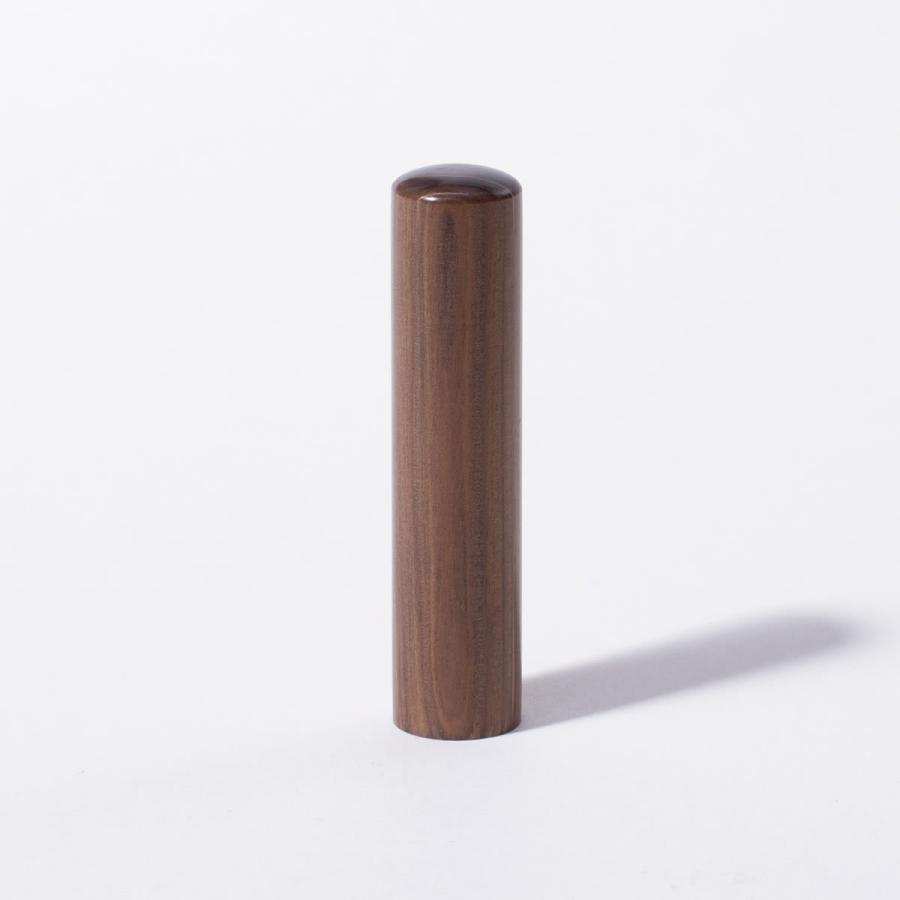送料無料 印鑑 はんこ 実印 13.5mm 屋久杉 アタリ無 ケース別売 個人いんかん 判子 就職 プレゼント 女性 男性 子供 : 印鑑の匠 ...