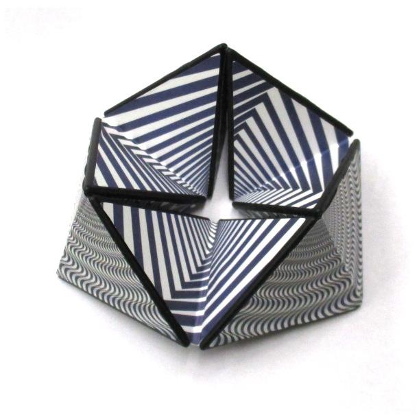 フリップゲーム 無限に反転できる万華鏡 K23 : インクホンポ - 通販