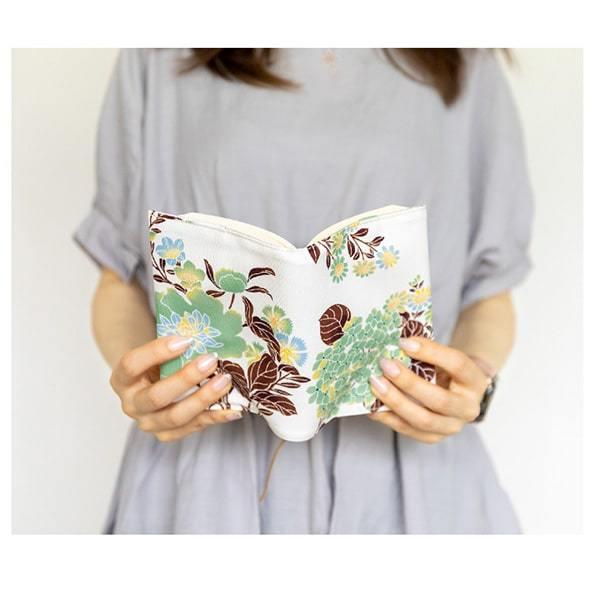 亥之吉 文庫本カバー つたかずら 蔦葛 紺 紅紫 サイズ調整できる