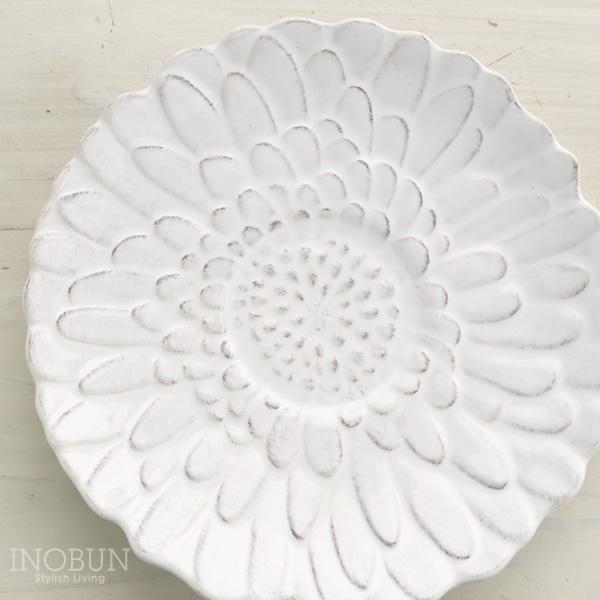 ボルダロ・ピニェイロ ブルーミー ブレッド プレート クリサンテーモ ホワイト ポルトガル食器 |  | 02