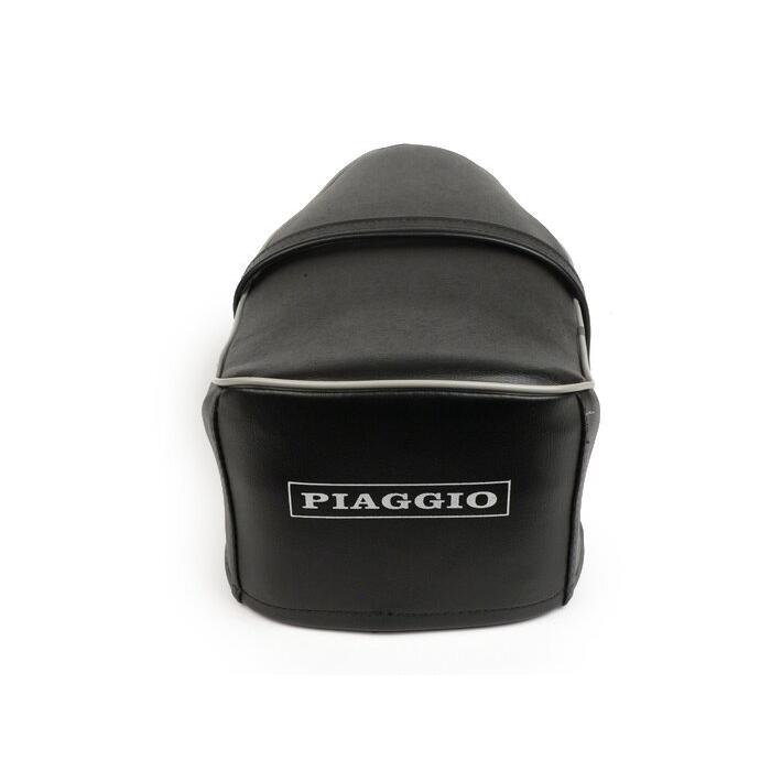 PIAGGIOロゴ入りシート（旧型）の画像