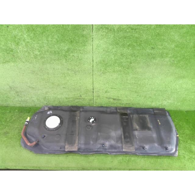 ヴォクシー DAAZWR80G フューエルタンク 燃料タンク ハイブリッドV 7人