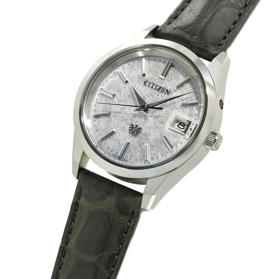 The CITIZEN AQ4100-22A エコ・ドライブ Iconic Nature Collection
