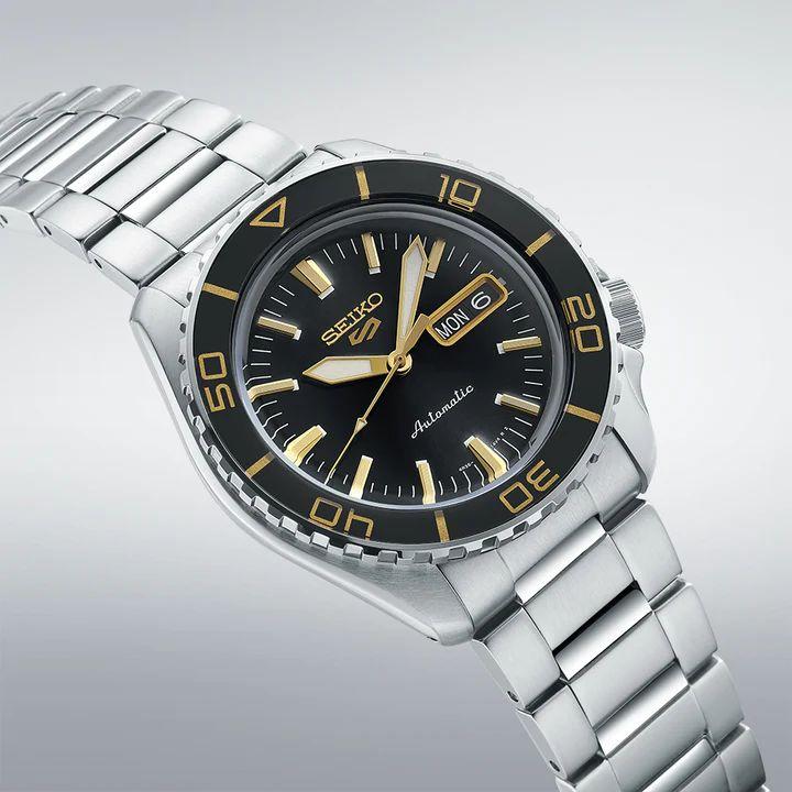 【未使用】SEIKO SBSA261 5スポーツSKX series Seiko 5 Sports SBSA261 スポーツ メカニカル 日本製 SKX series