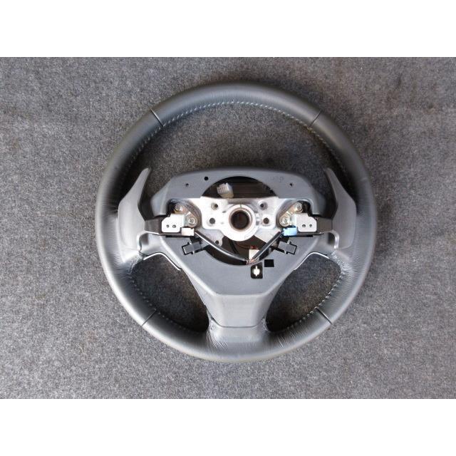 ヴォクシー DBA-ZRR70W ステアリング ホイール ハンドル 070