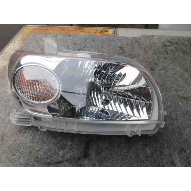 ポルテ CBA-NNP10 右 ヘッドランプ ヘッドライト 81110-52560 770776 