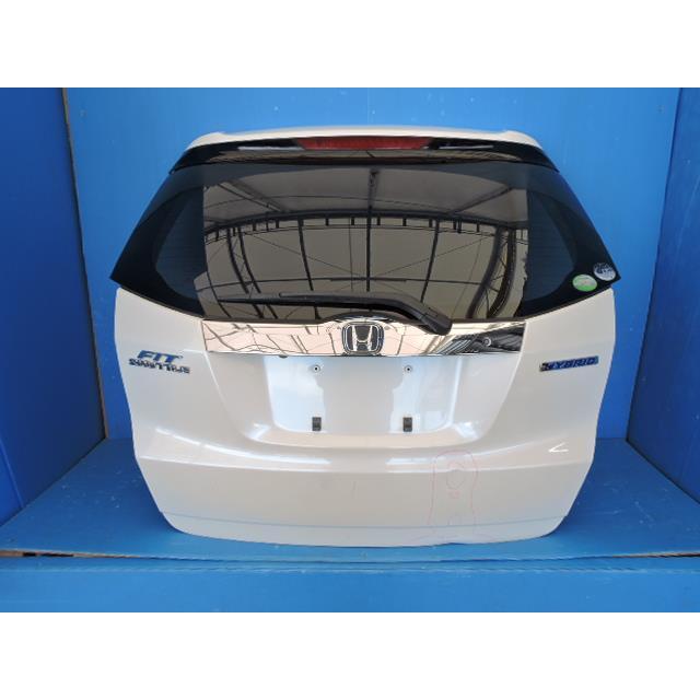フィットシャトル DAA-GP2 バックドア リアゲート NH624P 68100-TF7 