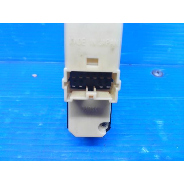 ジムニー 481772 1 ABA-JB23W パワーウインド スイッチ PW PWSW 26U 37990-84G3 C8H-S64-P4Z ...