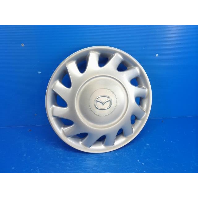 マツダボンゴトラックSLP2T用6穴ホイールバリ山タイヤ付き、マツダ純正ホイールキャップもお付けします。 マツダ H23年式 SKP2T ボンゴトラック 純正 タイヤホイール 6本セット