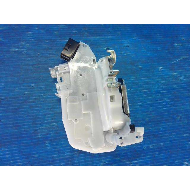 日産 NISSAN エルグランド PE52 フロントドアロック 右 エルグランド 481662 1 DBA-PE52 右 フロント ドア ロック GAE 1Y02
