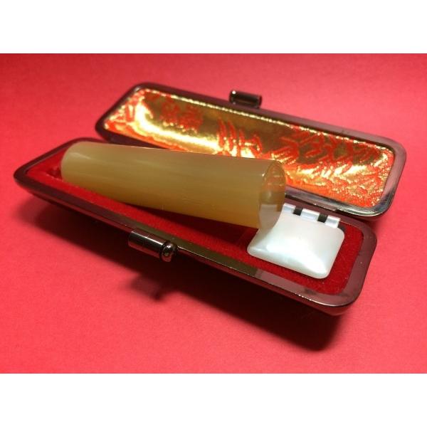 印鑑 印章 個人印 銀行印 認印 手仕上げ オランダ水牛 牛角 うしのつの低価格 丈夫 ケース入り 贈答 プレゼント ギフトラッピング