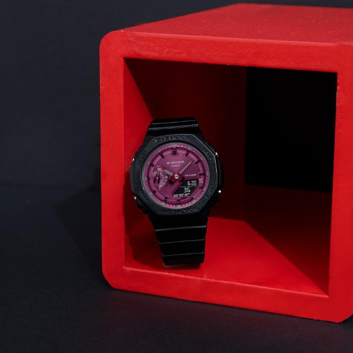 G-SHOCK Gショック Sシリーズ ミドルサイズ Black＆Red WEB限定 カシオ