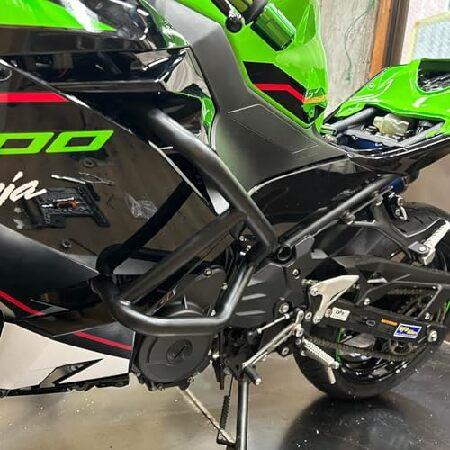 Lorababerオートバイ Ninja 400 Ninja 250ブラック スチール ハイウェイ バンパー プロテクター エンジン ガード クラッシュ バー フレーム ガード 落下保護 適 | ブランド登録なし
