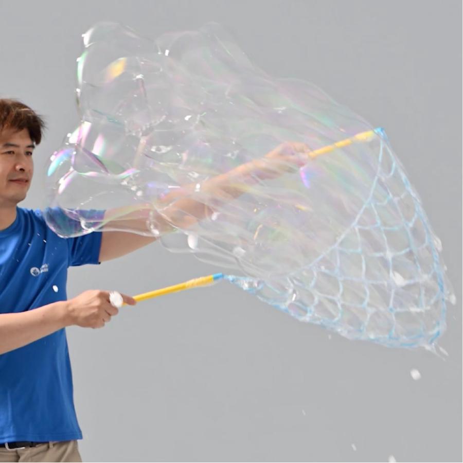 シャボン玉 の雲ができる 【 Uncle Bubble 巨大雲バブル メッシュワンド & 濃縮 シャボン玉液 50mlx2 】 しゃぼん玉 しゃぼん玉液 道具 セット 子ども UB156 | Uncle Bubble | 19