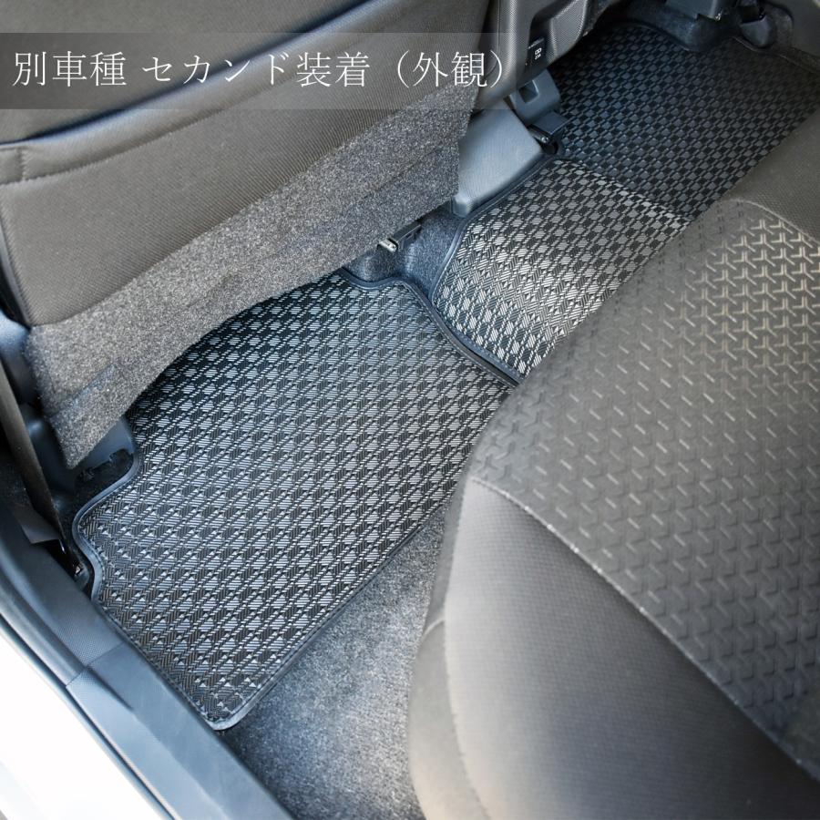 LEXUS レクサス LBX 10系 15系 フロアマット ラバーマット ゴム フロアーマット マット カーマット プレミアム アクセサリー 汚れ防止 内装 足元 |  | 03