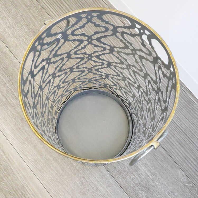 傘立て 傘たて アンブレラスタンド シルバー おしゃれ モダン アイアン 玄関 収納 取っ手 トレー付 完成品 丸 アンティーク調 頑丈 インテリア |  | 05