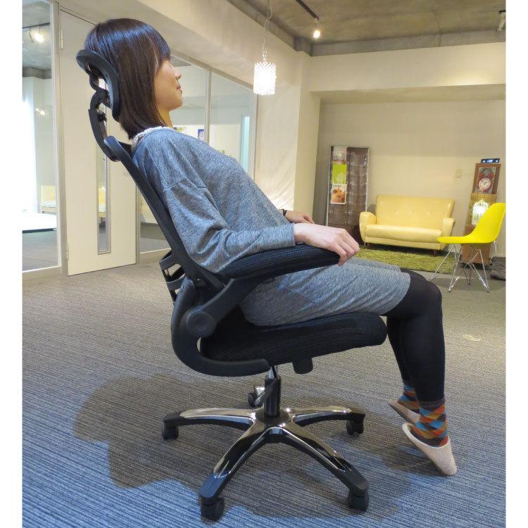 オフィスチェア デスクチェア アーム可動式 メッシュ張り キャスター脚