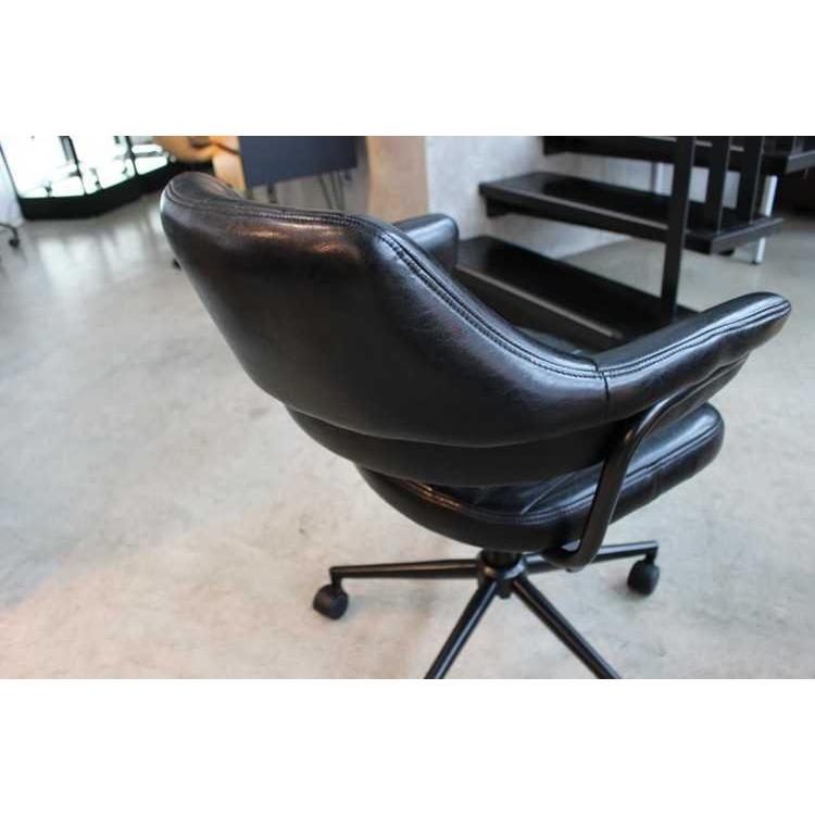 デスクチェア ブラック レトロ調 PUレザー製 合成レザー 合皮 キャスター脚 5本足 肘掛け付 肘付 |  | 04