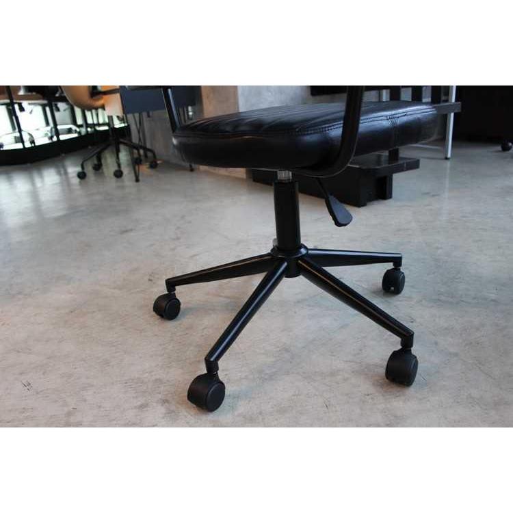 デスクチェア ブラック レトロ調 PUレザー製 合成レザー 合皮 キャスター脚 5本足 肘掛け付 肘付 |  | 06