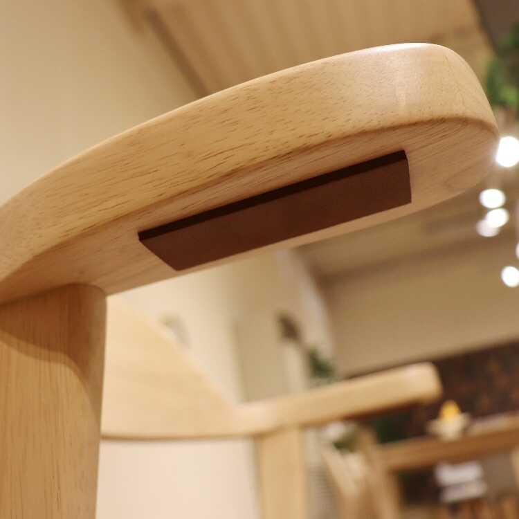 天板に掛けられる！フレームの曲線が美しい回転ダイニングチェア 天然木製フレーム 布ファブリック張り 食卓椅子 カフェチェア おしゃれ かわいい インテリア |  | 10