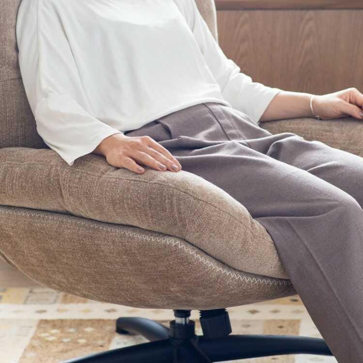 ロッキング機能付きでリラックス効果抜群のパーソナルチェア オットマン付き ベージュ おしゃれ かわいい リラックスチェア リビング 書斎 フットレスト付き |  | 07