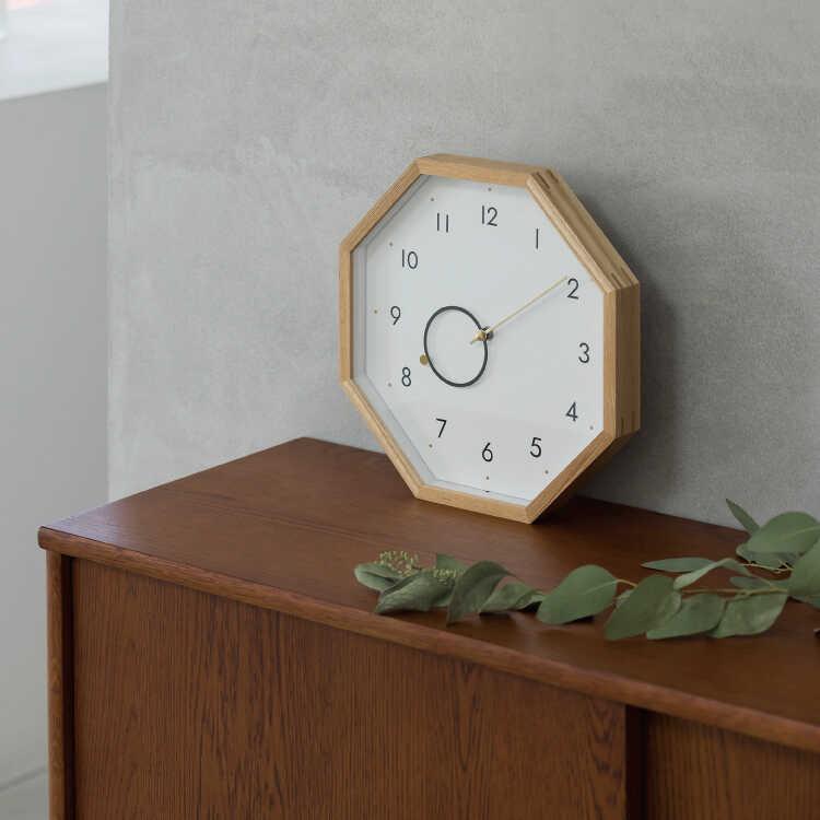 幸運を呼ぶ八角形の壁掛け時計 ナチュラルカラーのウォールクロック