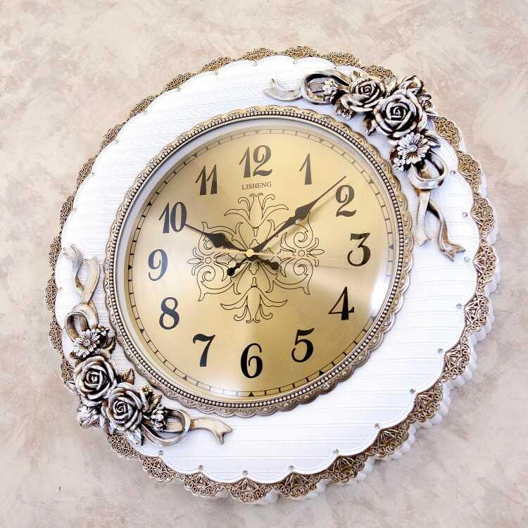 白とゴールドの上品でゴージャスな壁掛け時計 サイレントムーブメント