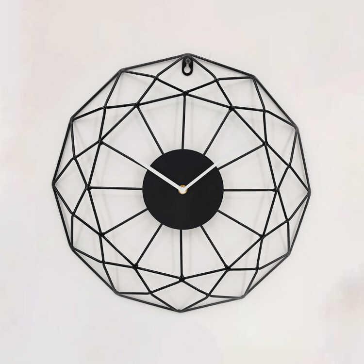 黒の幾何学模様のかっこいい壁掛け時計 モダンアートでおしゃれなウォールクロック 静かな連続秒針 スイープムーブメント 大きい直径40cm リビング居間 書斎 |  | 03