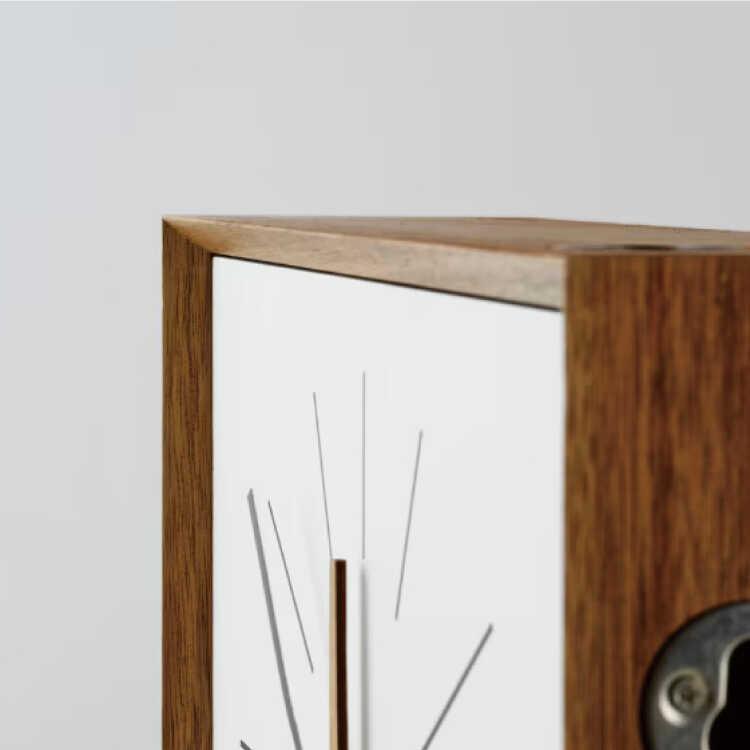 タテとヨコ両方OKの高級な両面壁掛け時計 天然木アカシア製 静かなスイープムーブメント ウォールクロック 連続秒針 お洒落 ダイニング 静音 シンプル リビング |  | 11