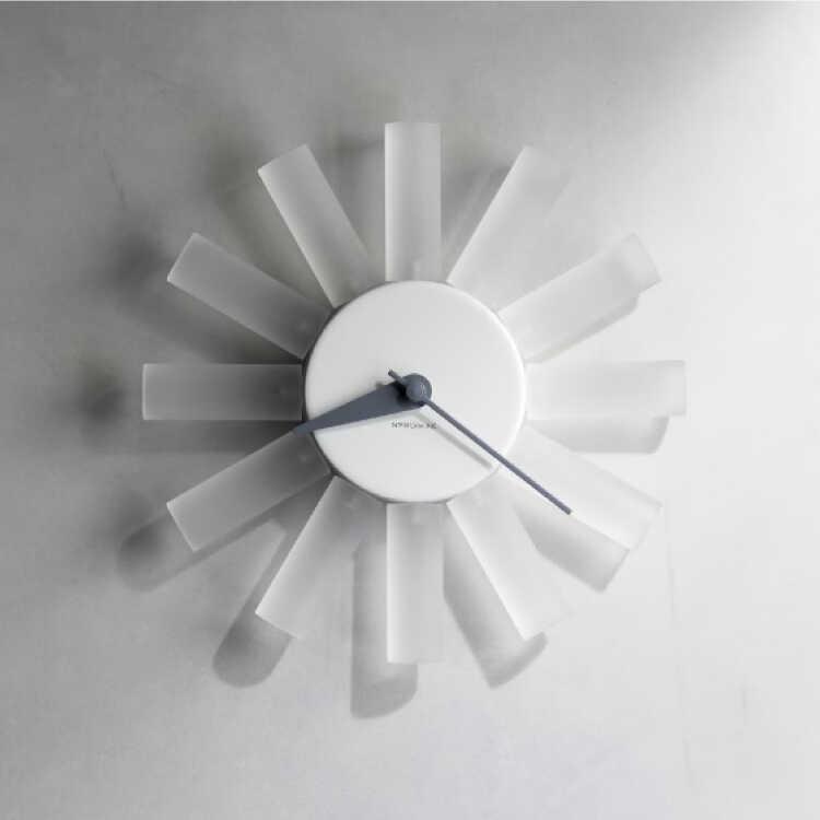 半透明のミッドセンチュリー風モダン壁掛け時計 ウォールクロック 無音 音なし 静音 スイープムーブメント 連続秒針 おしゃれ リビング ダイニング インテリア |  | 02