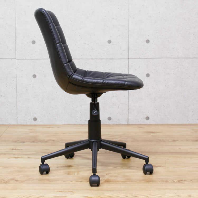 デスクチェア お洒落 ブラック 合皮 レザー 昇降式 キャスター 書斎用 在宅ワーク 勉強用 ヴィンテージ デスクワーク 黒 チェア パソコンチェア |  | 03