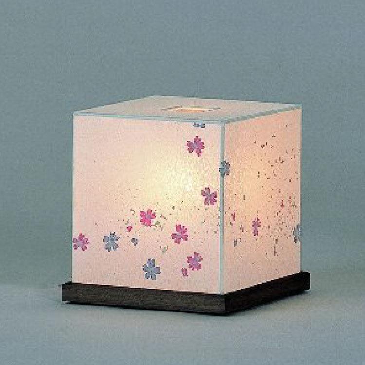 テーブルライト　和風　キューブ　四角　かわいい　お花　もみじ　小さめ　和室　寝室　玄関　和モダン　上品　手作り　1灯　綺麗　間接照明　木製　LED対応 |  | 02