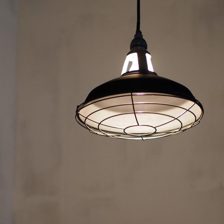 ヴィンテージ フランス 船舶ライト ヨーロッパ 船舶ランプ ペンダントライト 楽天市場】シェード ランプ マリンランプ ワイヤー ライト