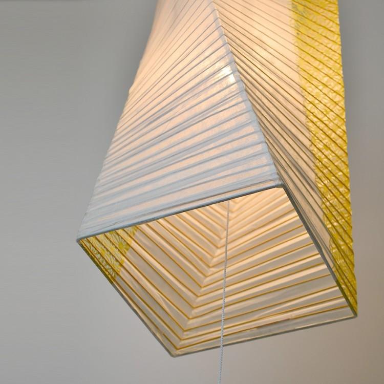 ペンダントライト 和モダン 黄色 和紙 麻葉柄 おしゃれ 縦長 ひねり