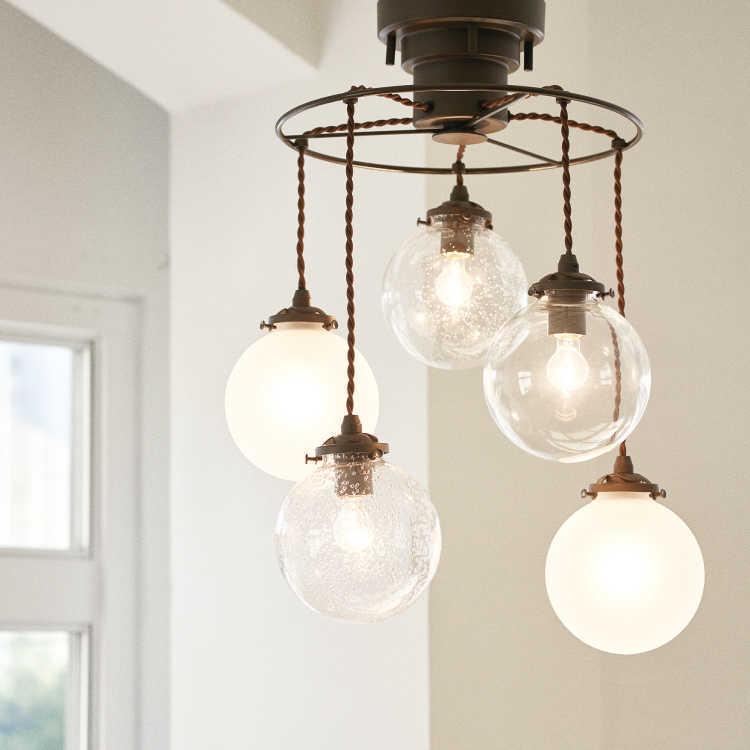 ペンダントライト 5灯 球体 丸い 6畳用 ガラス製 リビング ワンルーム