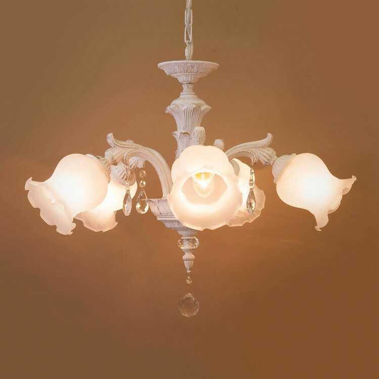 エレガント シェード シャンデリア ホワイト 5灯 エレガント シェード シャンデリア ホワイト 5灯 エレガント