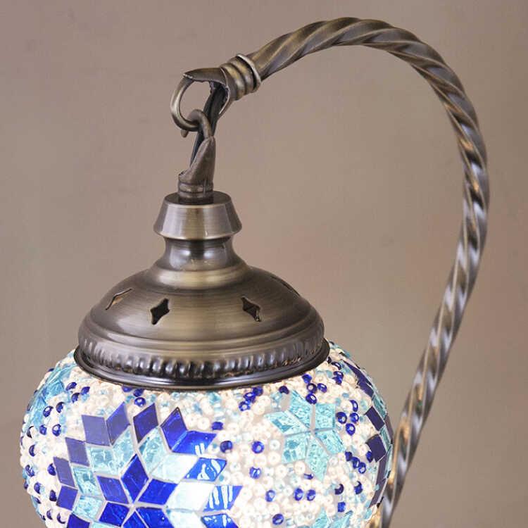 ステンドグラス製　アンティーク調　ブルーのルームランプ　(テーブルランプ) ステンドグラス製 アンティーク調のおしゃれな ブルーのルームランプ