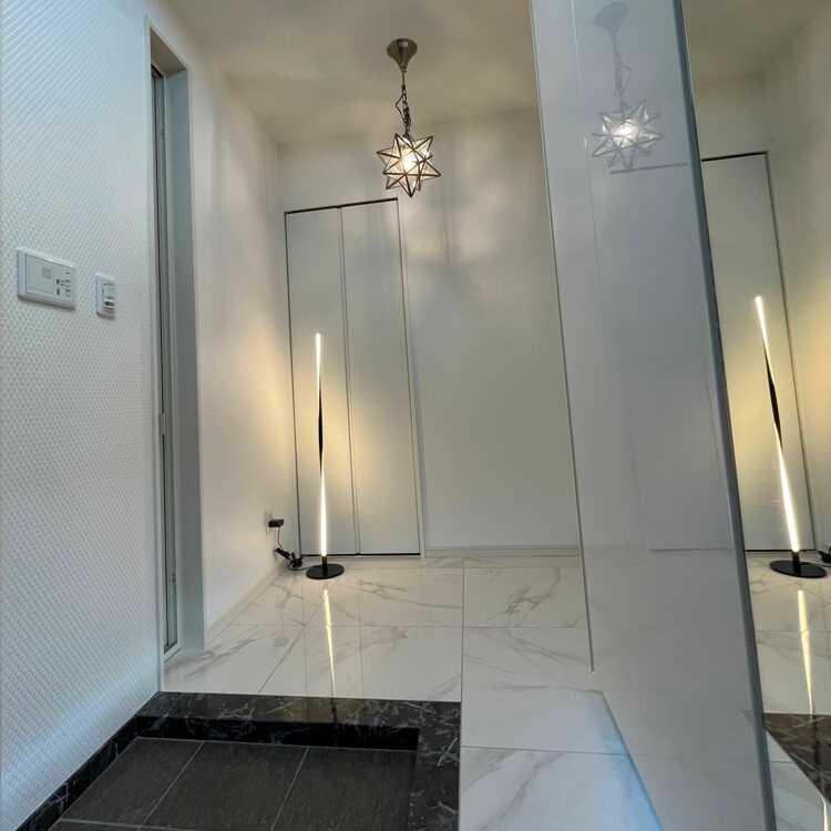 インテリアオブジェのようなLEDフロアライト かっこいいスタイリッシュ