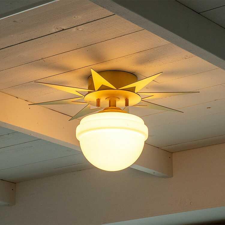 太陽モチーフのミッドセンチュリー風シーリングライト LED対応