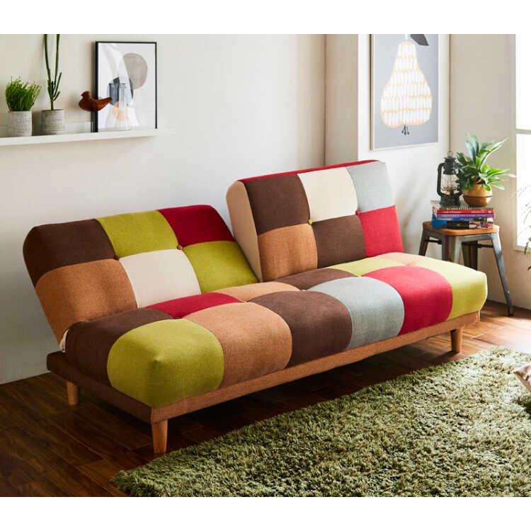 ソファーベッド　小テーブル付き　パッチワーク柄　レッドMIX　ソファ　新品 ソファ ソファーベッド おしゃれ 北欧 3人掛け パッチワーク