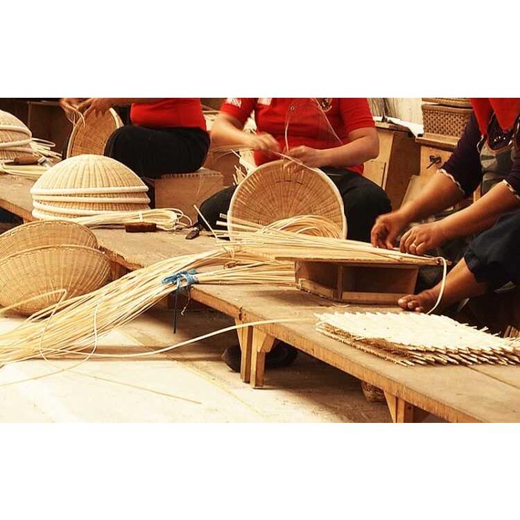 サイドテーブル 丸 ホワイト ラタン ガラス天板 完成品 おしゃれ 籐 白 かわいい ガーリー フレンチ エレガント 直径50cm 姫系 インテリア |  | 14