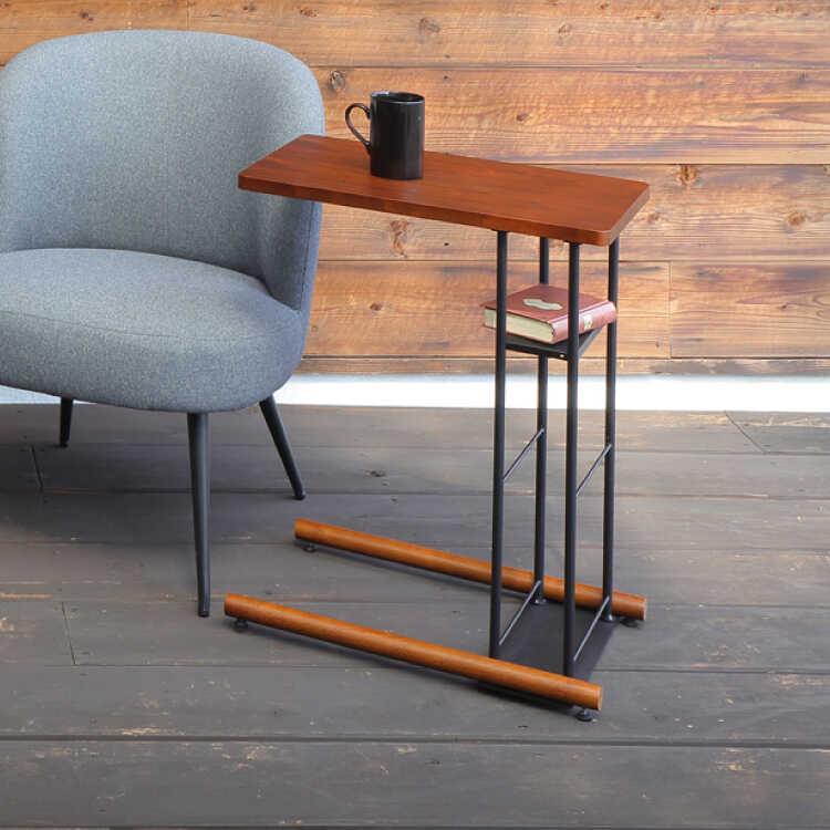 サイドテーブル 天然木 ウォールナット 幅33cm おしゃれ 北欧 棚付き ブックスタンド コノ字 木製 リビング 寝室 アジャスター付き ソファサイド |  | 01