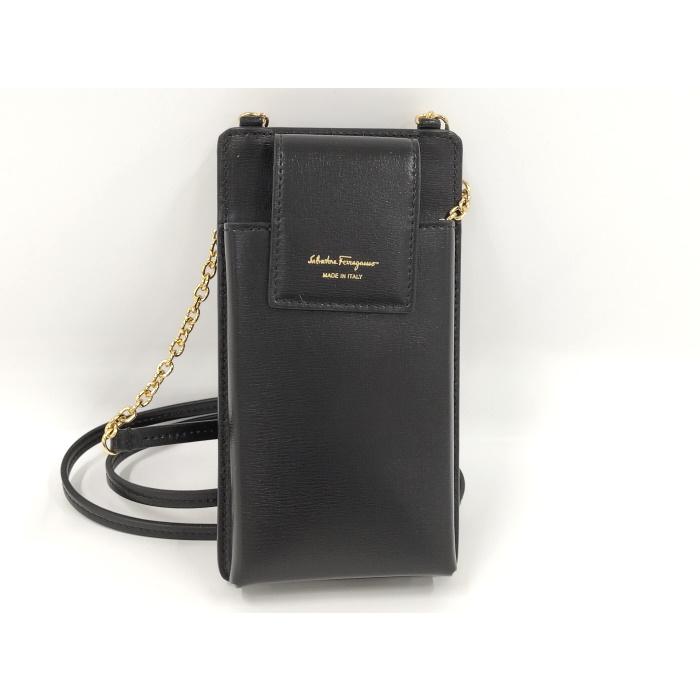 【中古】Salvatore Ferragamo ヴァラリボン スマホバッグ レザー ブラック 22-0381｜interior-collection｜02