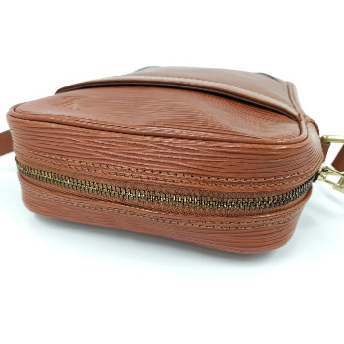 LOUIS VUITTON 【中古】LOUIS ダヌーブ ショルダーバッグ ケニア  