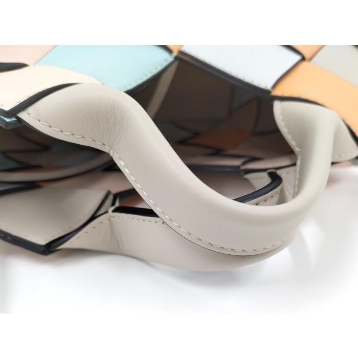 LOEWE 【中古】LOEWE ウーブン バスケットバッグ スモール レザー 