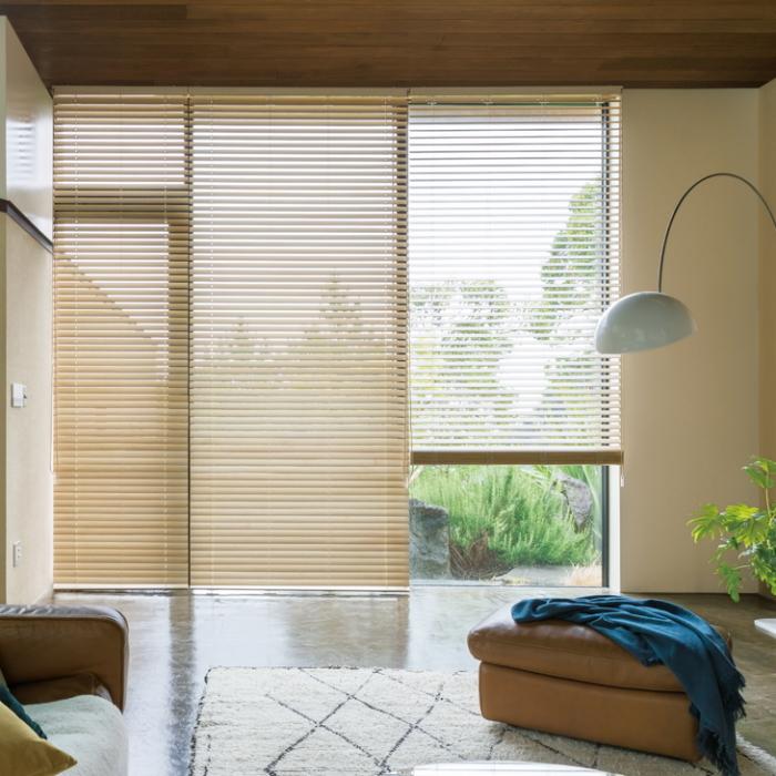 ウッドブラインド 木製 TOSO トーソー ベネウッドタッチ50 桐（ラダーコード仕様）自動降下式 木スラット 幅140.5〜160cmX高さ241〜260cmまで