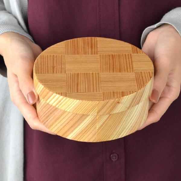 【超美品】国産 曲げわっぱ 丸型 弁当箱 木製 ナチュラル 未使用に近い お弁当箱 1段 600ml 曲げわっぱ 日本製 網代 丸型 日本の弁当箱 木製