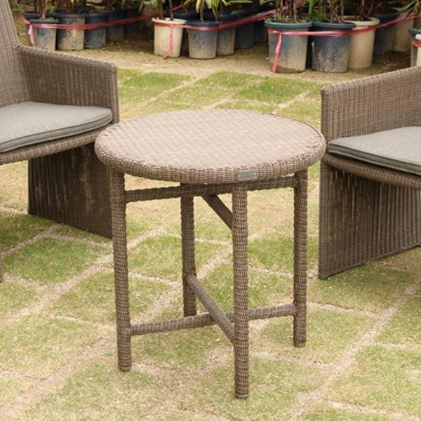 モダン-パレット-ガーデン-リビングルーム-ブルー-イエロー-クッション-コーヒーテーブル-パレット